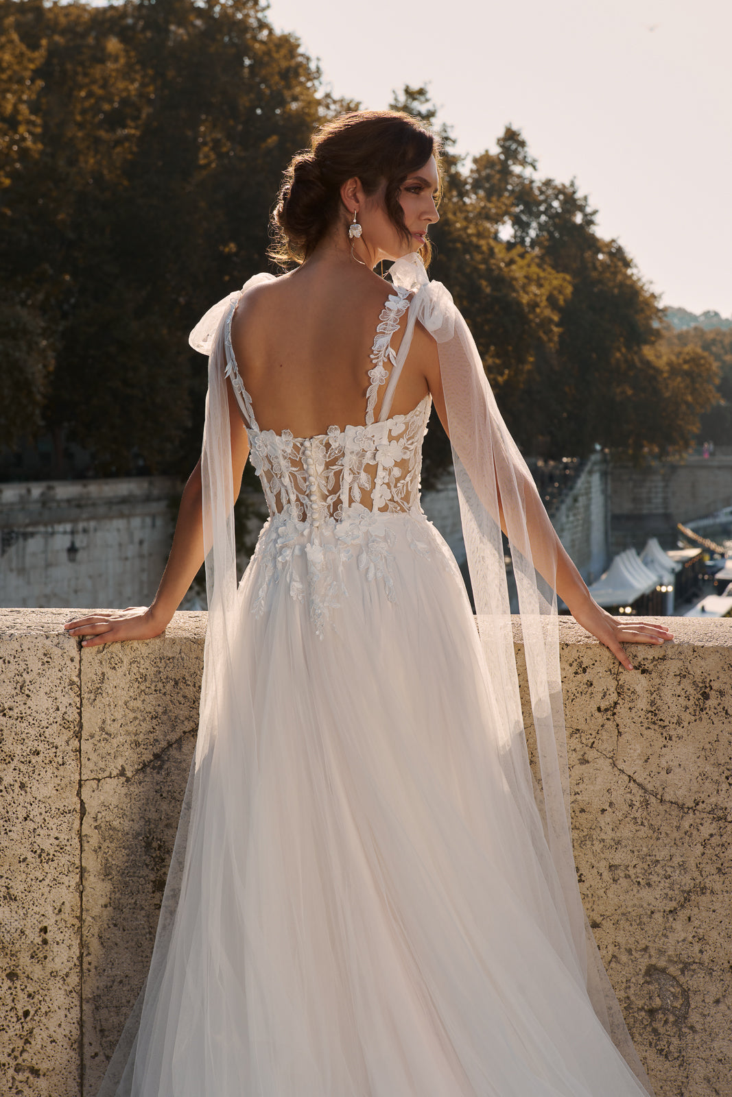 A Guide to Modern Bridal Silhouettes for Brides
