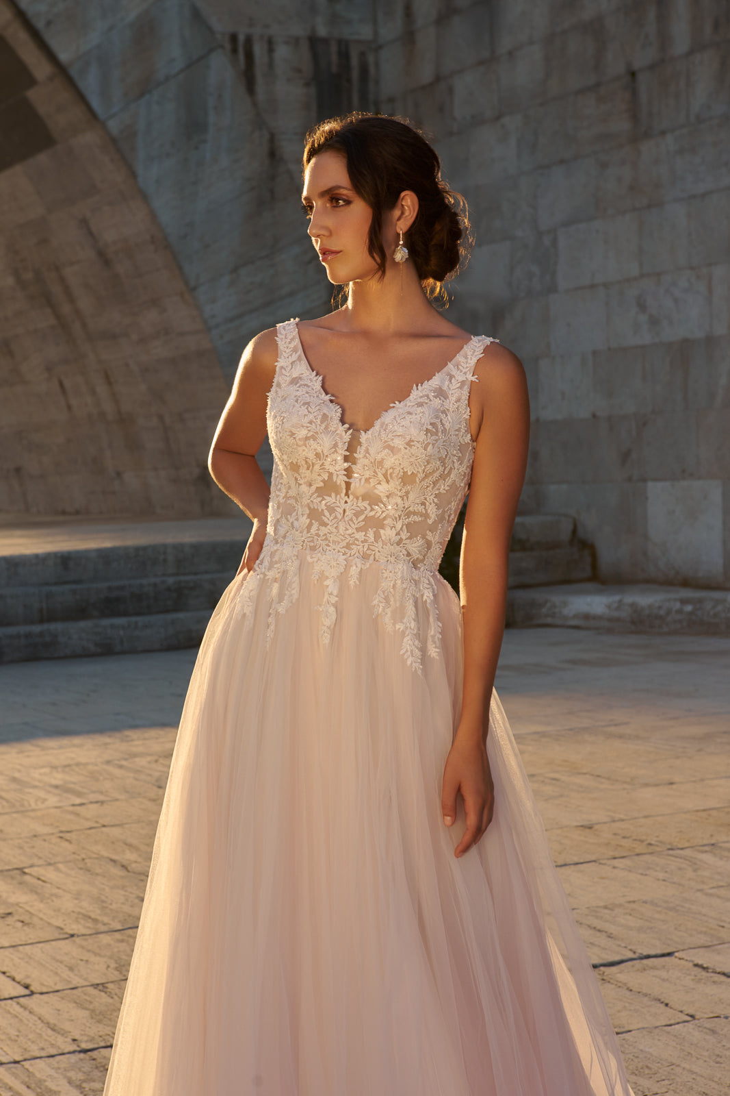 How to Choose Flattering Bridal Fabrics for You