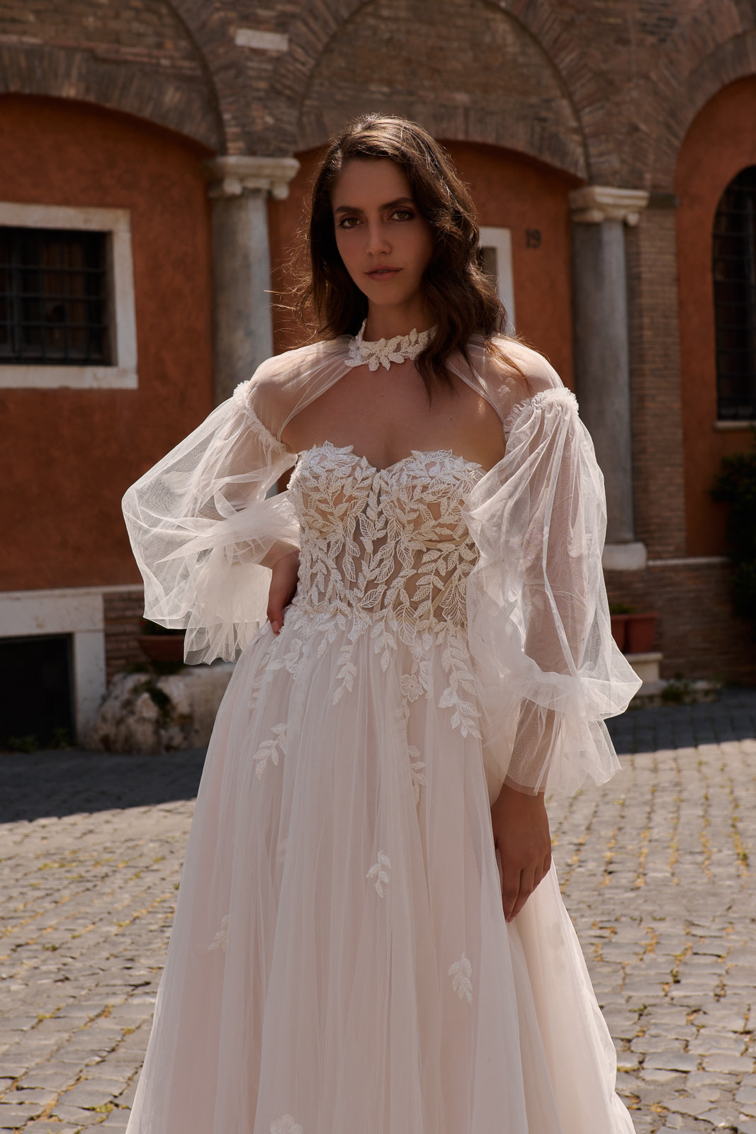 So wählen Sie ein langärmeliges Brautkleid aus Spitze