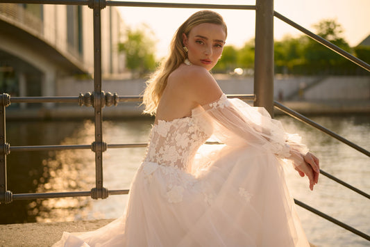 Belariana wedding dress by Lina Becker Germany, Sweetheart neckline with illusion elements