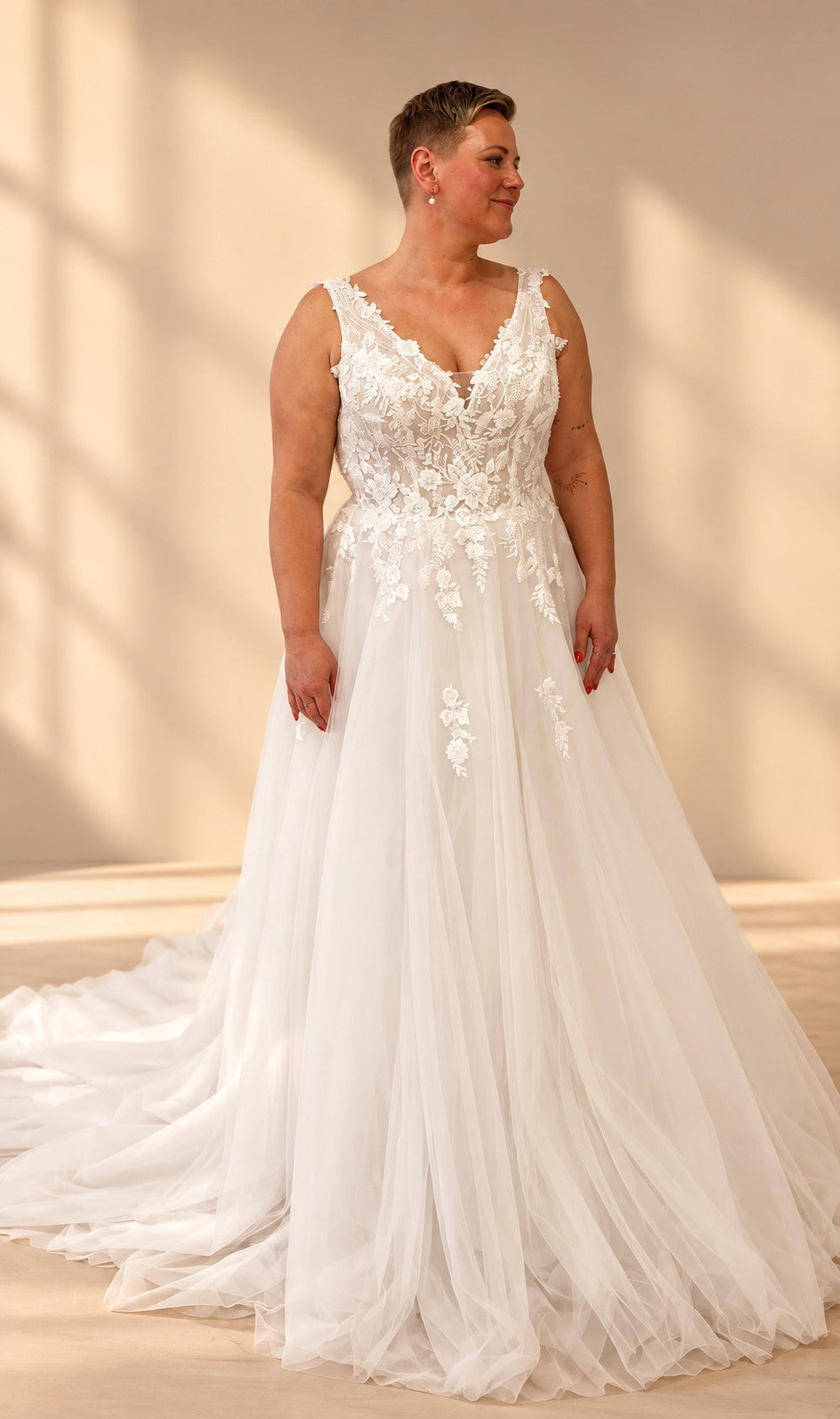 Thaluna Curvy Brautkleid 88041 - Lina Becker Germany